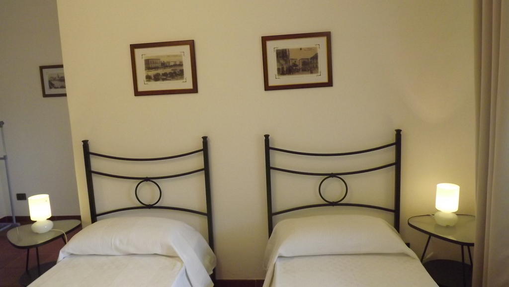 Villa Apollonia B&B Монополи Стая снимка