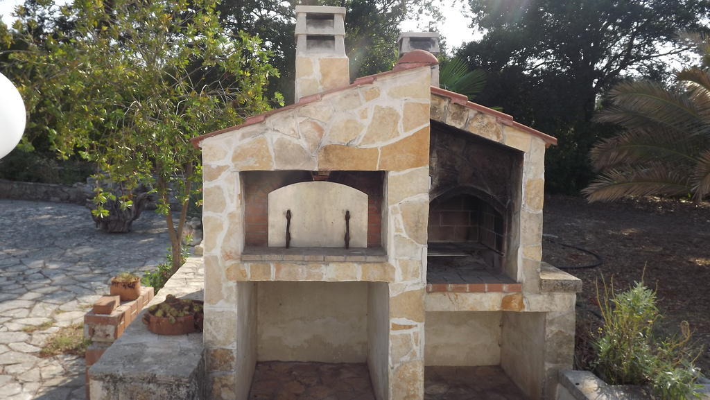Villa Apollonia B&B Монополи Екстериор снимка
